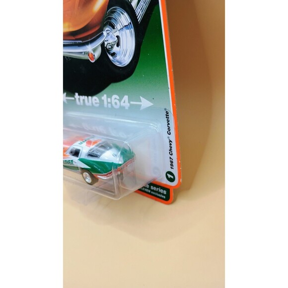 2023 AW Auto World Deluxe Series 7-11 Seven Eleven 1967 Chevy Corvette 1:64 - Picture 5 of 6
